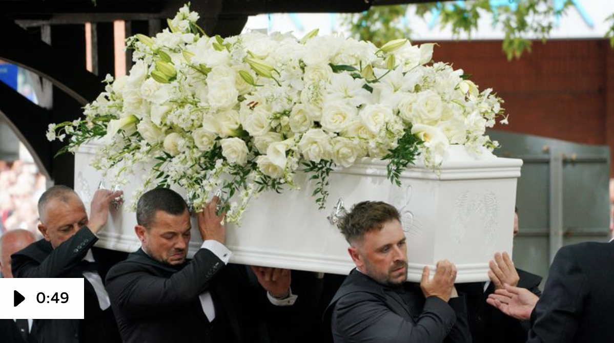 Thousands of fans gather to pay tribute to Bonnie Tyler for her funeral in Swansea